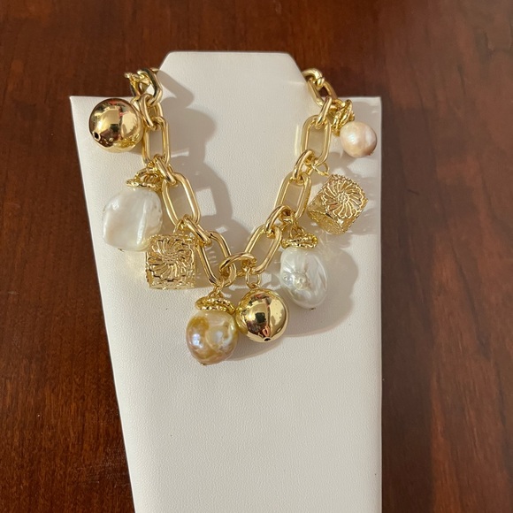 Charm Bracelet - Picture 14 of 15